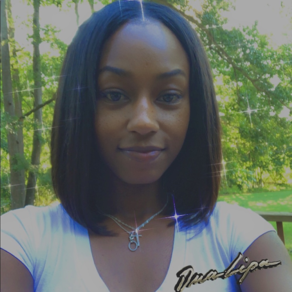 Meet your Posher, Tiffany